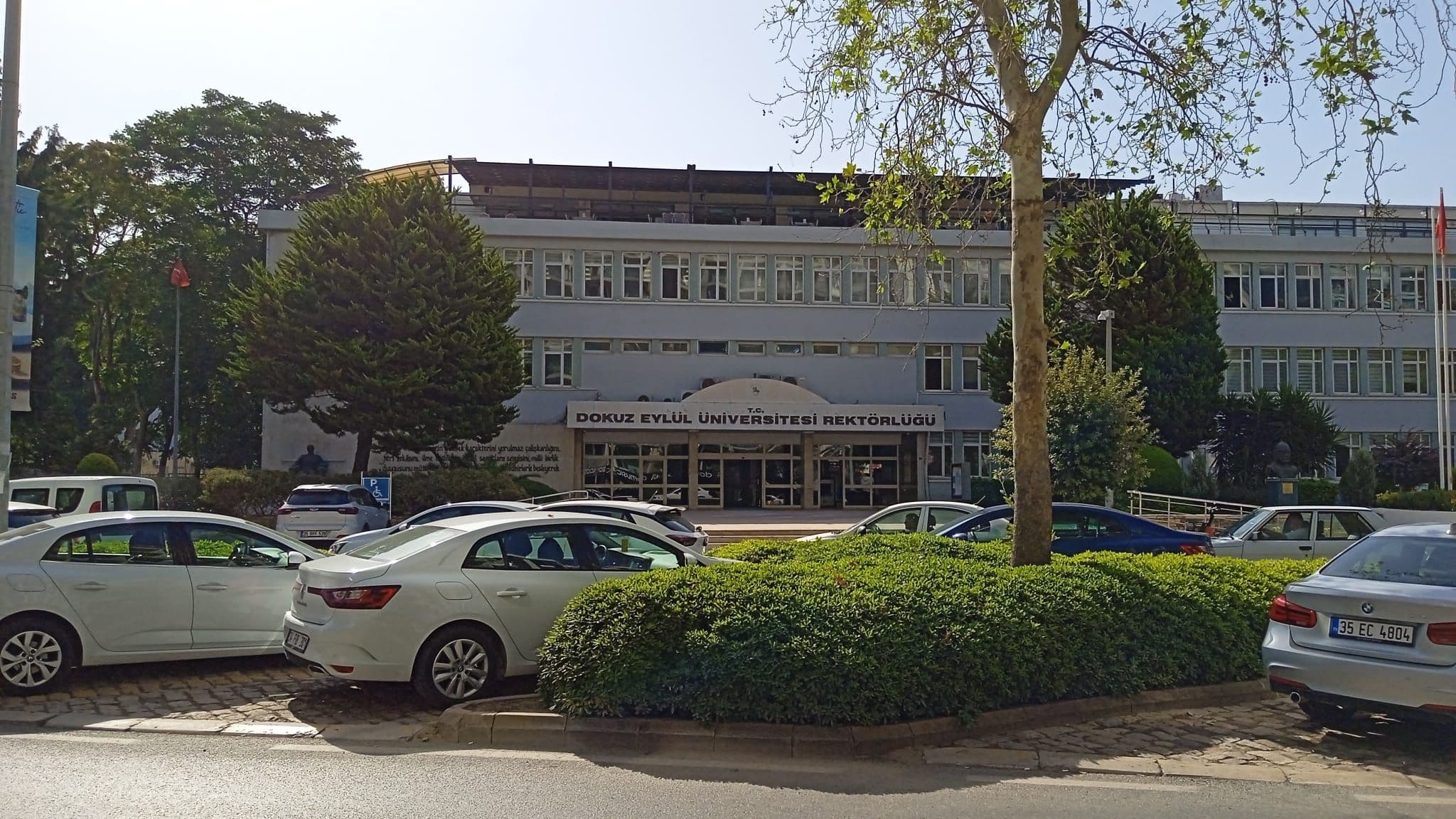 Dokuz Eylul University Faculty of Medicine - Medical University Dokuz Eylul University Faculty of Medicine - Medical University in Turkey